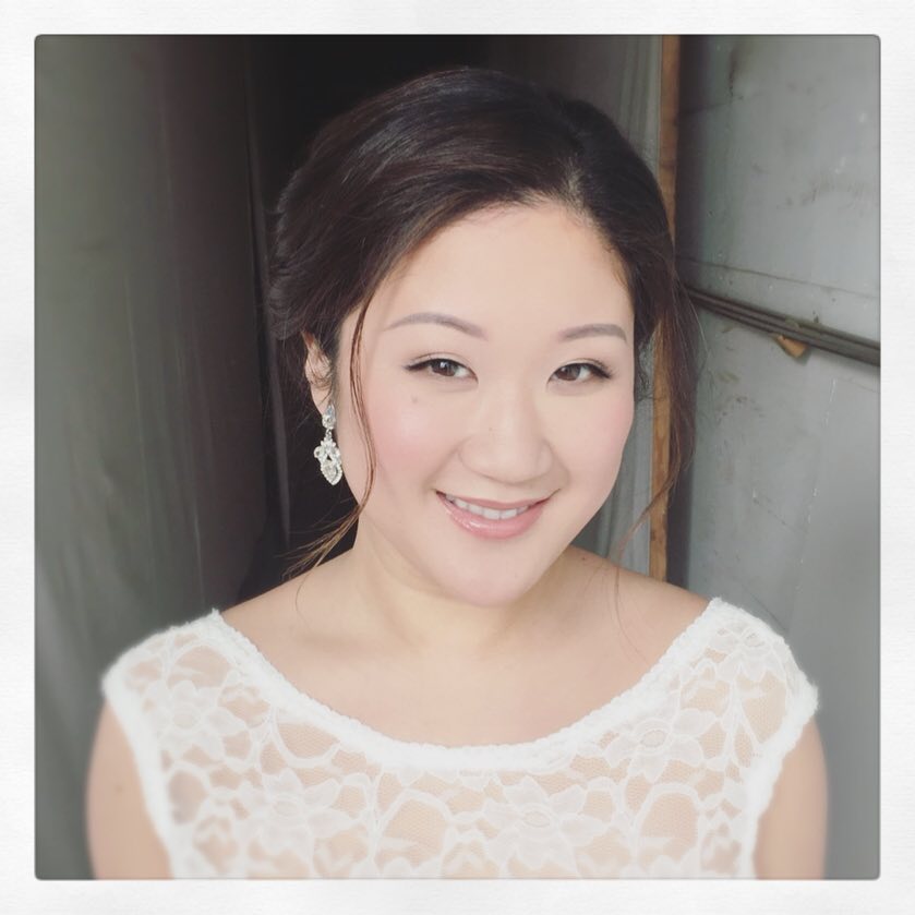 Makeup by Julie Dy